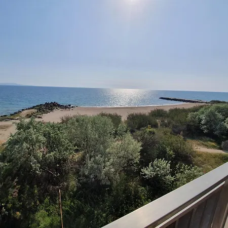 Seaview Apartment